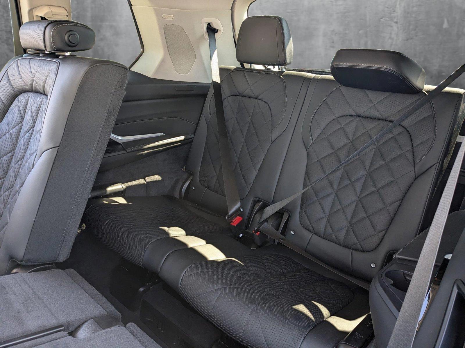 2024 BMW X7 xDrive40i Vehicle Photo in Cockeysville, MD 21030-2508