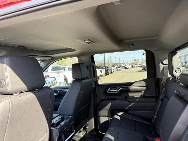 2025 GMC Sierra 1500 Vehicle Photo in CHICOPEE, MA 01020-5001