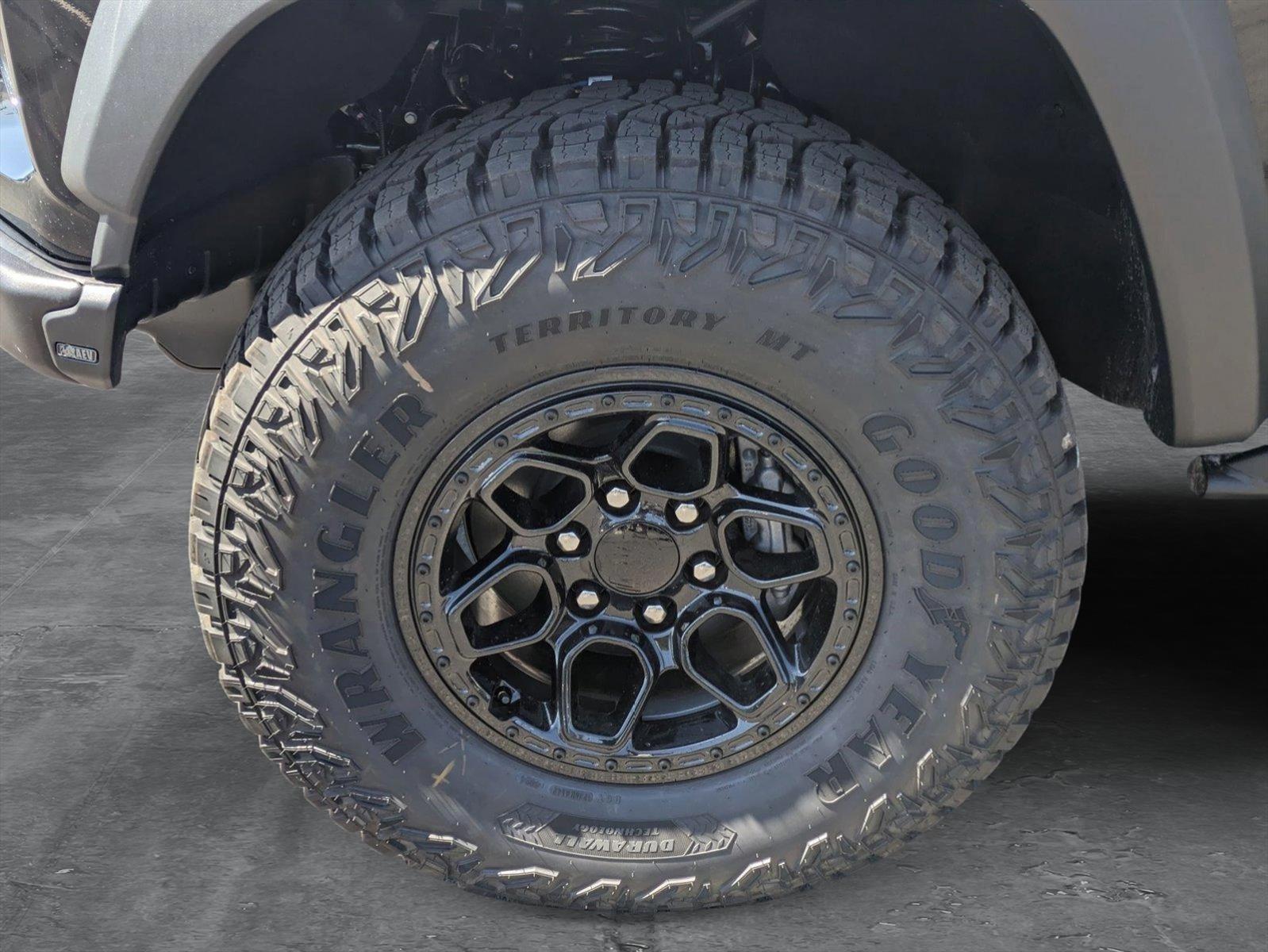 2025 Chevrolet Colorado Vehicle Photo in GILBERT, AZ 85297-0446