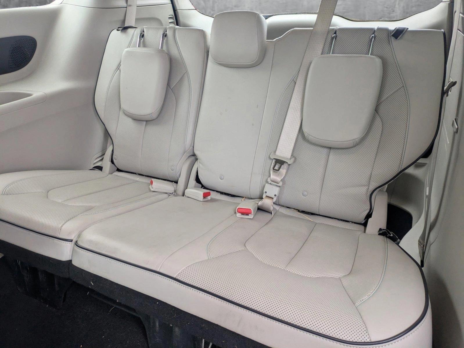 2017 Chrysler Pacifica Vehicle Photo in LAUREL, MD 20707-4622