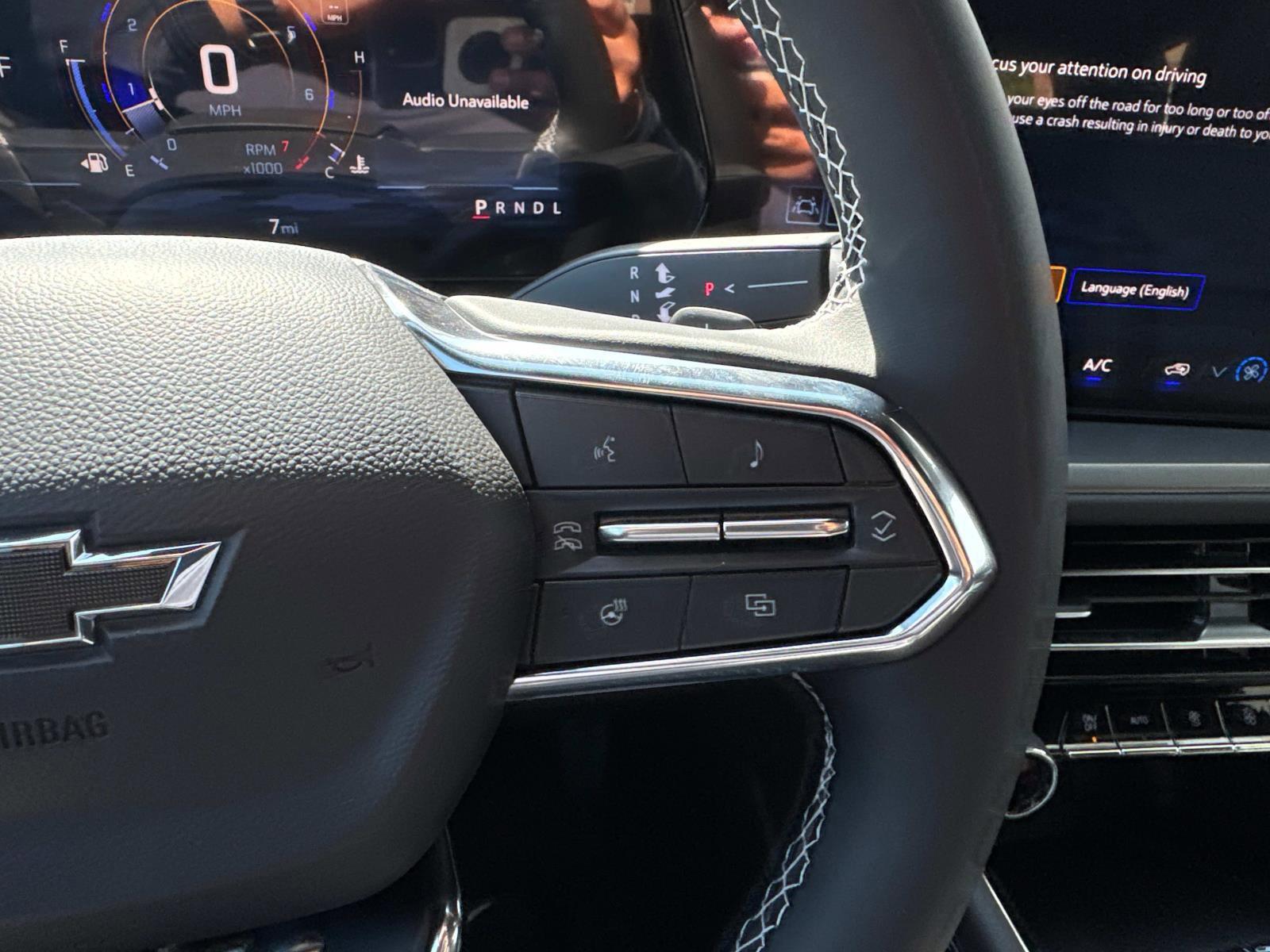 2025 Chevrolet Traverse Vehicle Photo in LOS ANGELES, CA 90007-3794