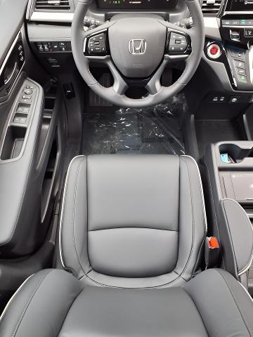 2025 Honda Odyssey Vehicle Photo in Oshkosh, WI 54904