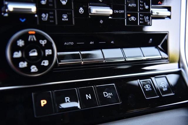 2025 Nissan Armada Vehicle Photo in Ballwin, MO 63011