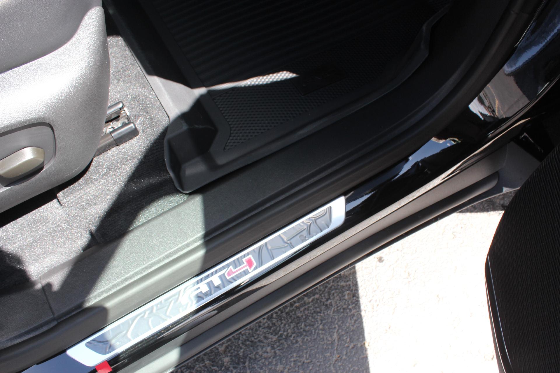2025 GMC Acadia Vehicle Photo in AURORA, CO 80012-4011