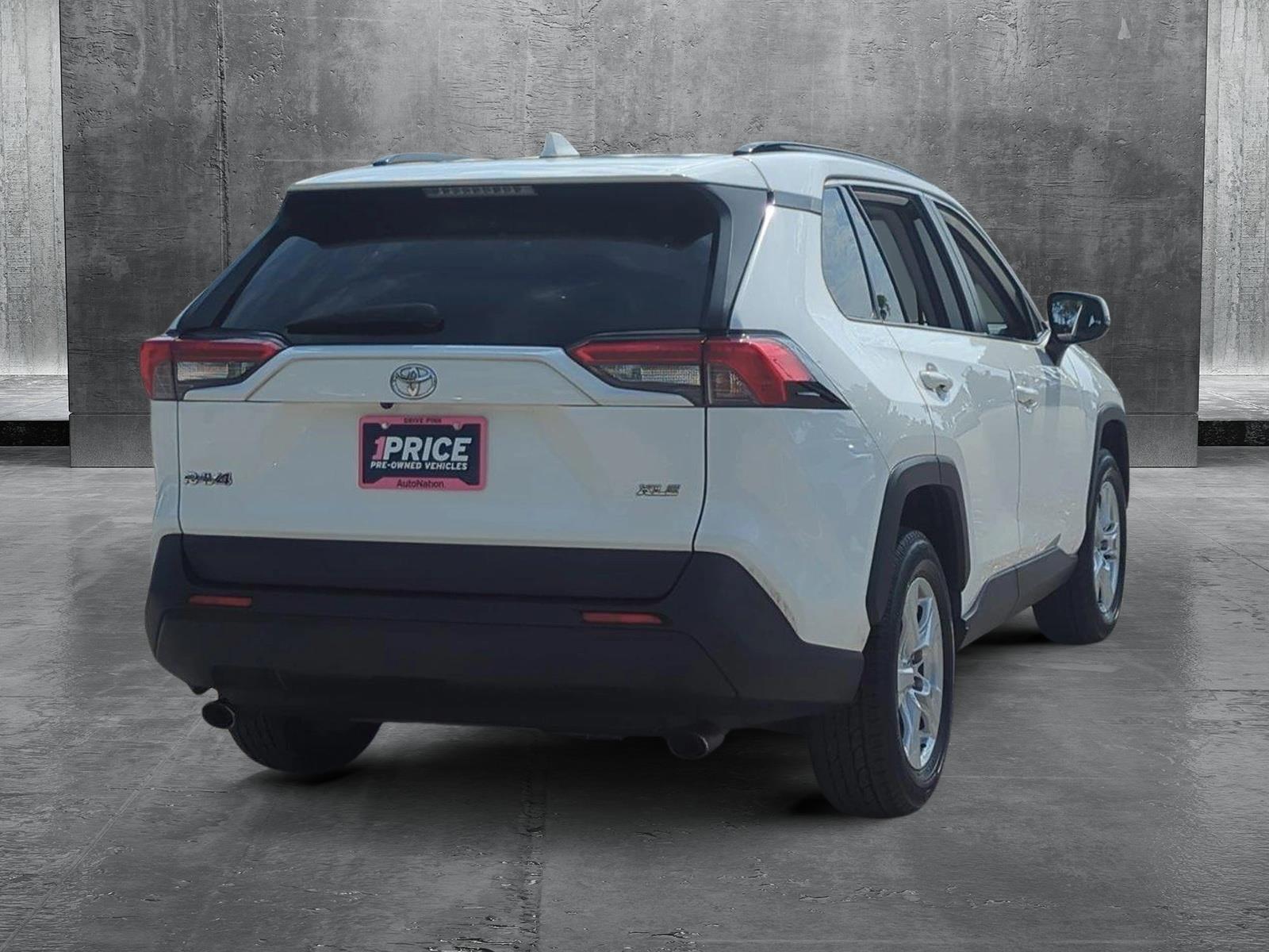 2019 Toyota RAV4 Vehicle Photo in Ft. Myers, FL 33907