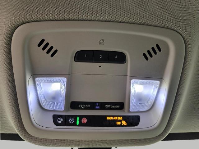 2020 Chevrolet Traverse Vehicle Photo in APPLETON, WI 54914-4656