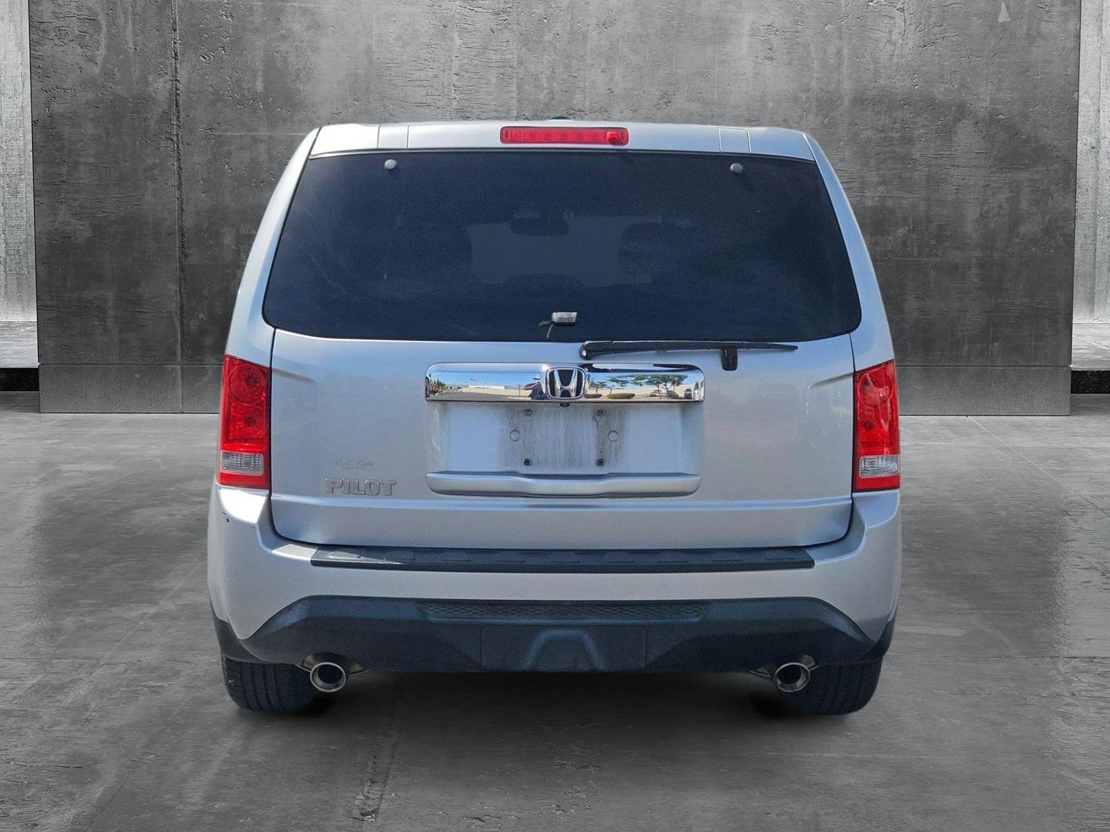 2015 Honda Pilot Vehicle Photo in GILBERT, AZ 85297-0446