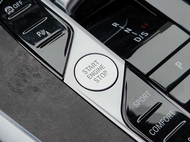 2023 BMW X7 M60i Vehicle Photo in PLANO, TX 75024