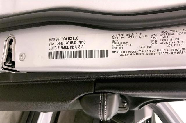 2024 Jeep Grand Cherokee Vehicle Photo in Kansas City, MO 64114