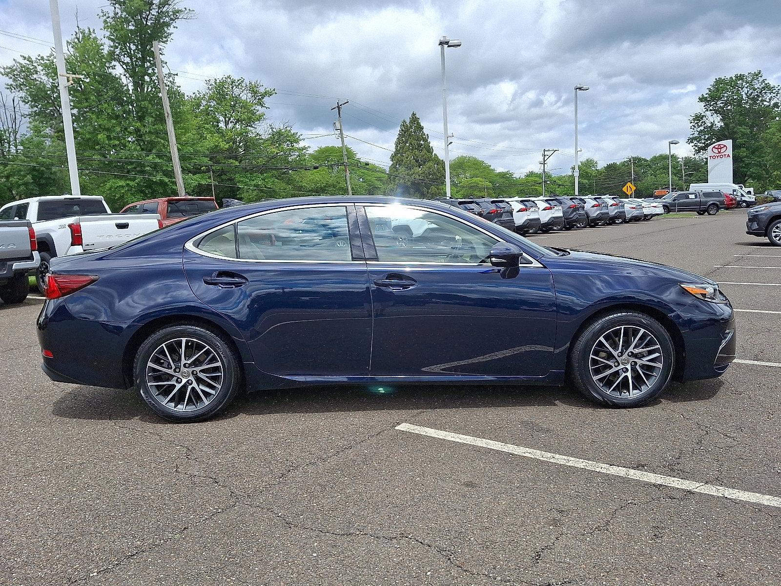 2017 Lexus ES 350 Vehicle Photo in Trevose, PA 19053