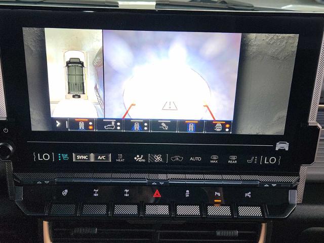 2024 GMC HUMMER EV SUV Vehicle Photo in DALLAS, TX 75209