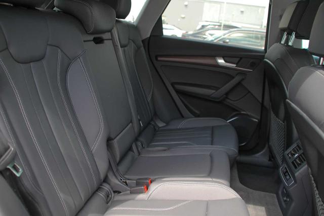2024 Audi Q5 Vehicle Photo in SUGAR LAND, TX 77478
