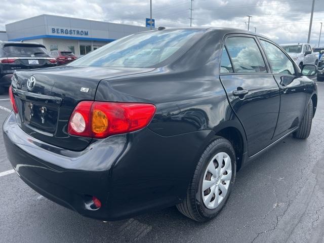 2010 Toyota Corolla Vehicle Photo in GREEN BAY, WI 54304-5303