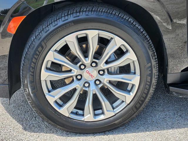 2023 GMC Yukon Vehicle Photo in DENTON, TX 76210-9321