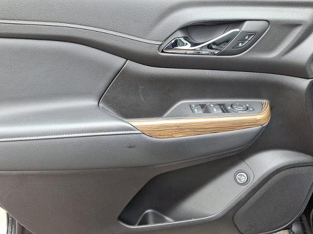 2023 GMC Acadia Vehicle Photo in TREVOSE, PA 19053-4984