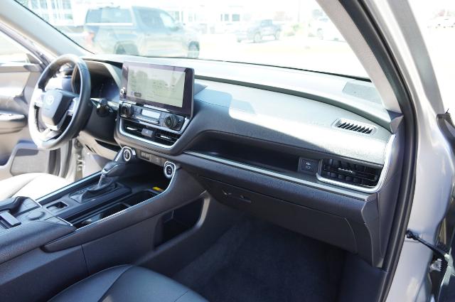 2024 Toyota Grand Highlander Vehicle Photo in Riverdale, UT 84405