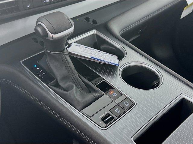 2025 Toyota Sienna Vehicle Photo in Flemington, NJ 08822