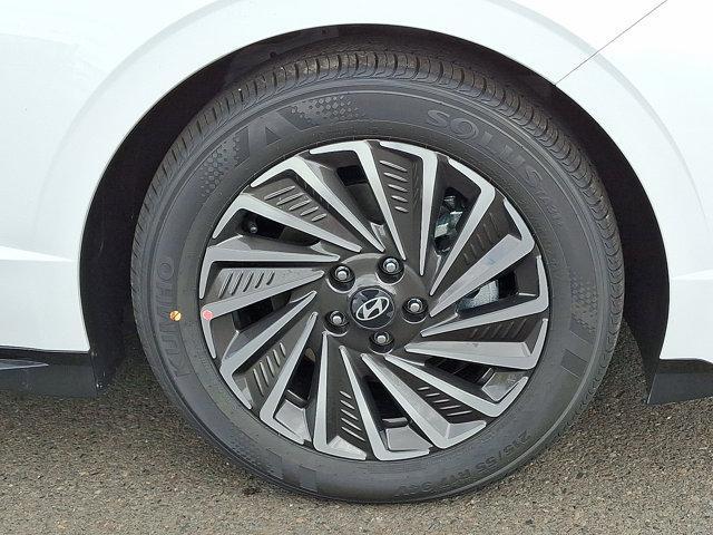 2025 Hyundai SONATA Hybrid Vehicle Photo in Philadelphia, PA 19116