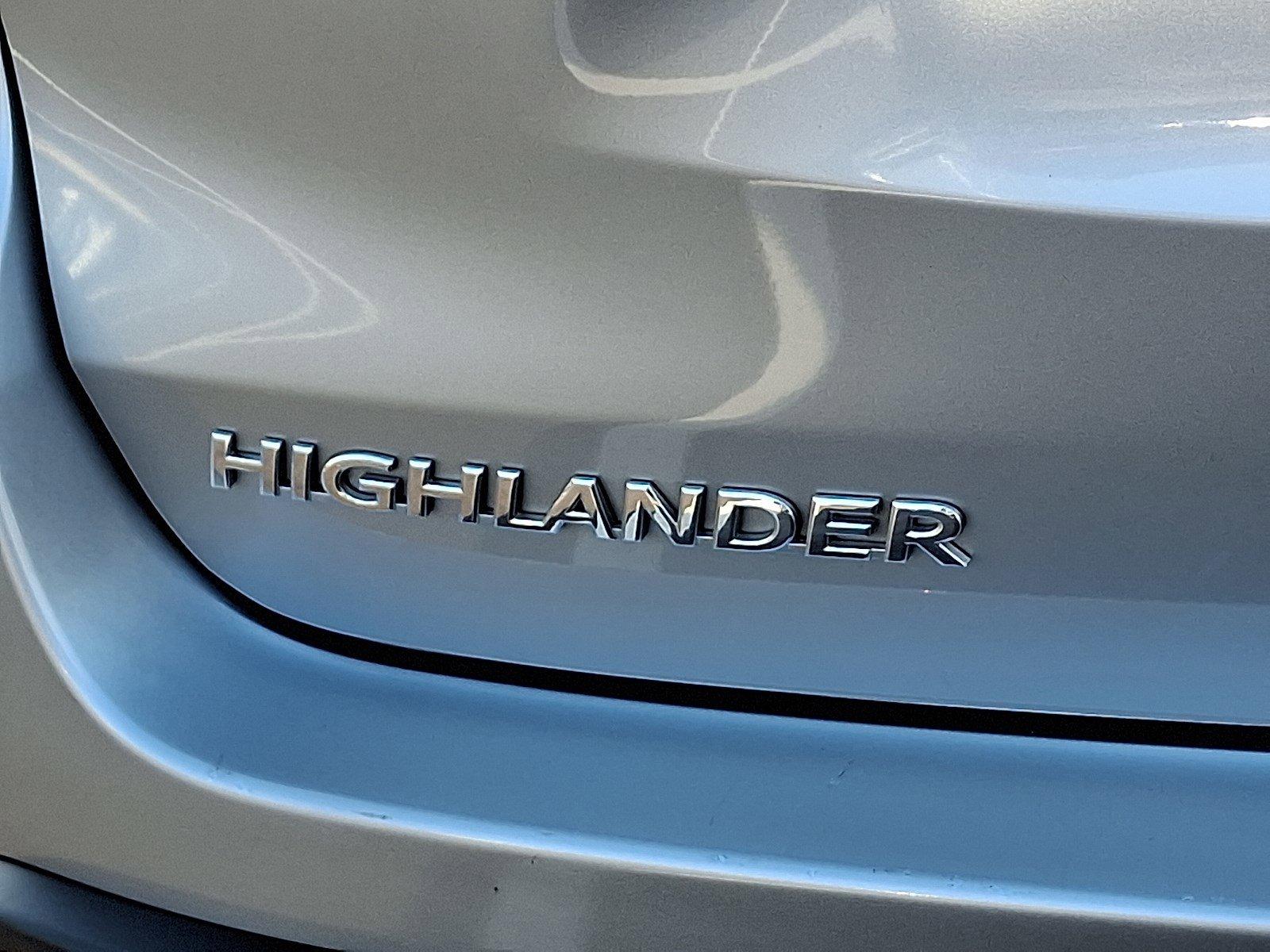 2018 Toyota Highlander Vehicle Photo in Harrisburg, PA 17111