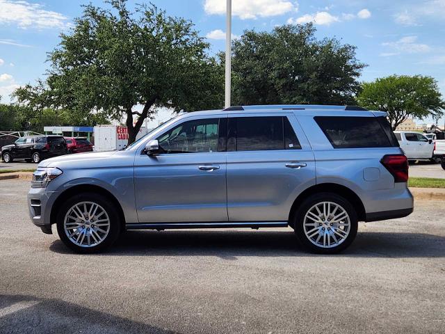2024 Ford Expedition Vehicle Photo in DENTON, TX 76210-9321