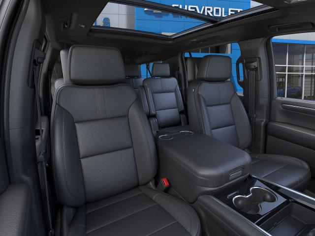 2025 Chevrolet Suburban Vehicle Photo in Roslyn, NY 11576