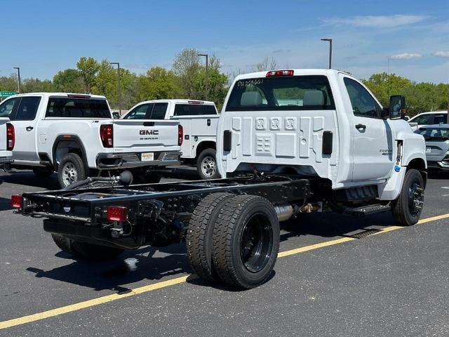 2023 Chevrolet Silverado 4500 HD Vehicle Photo in COLUMBIA, MO 65203-3903