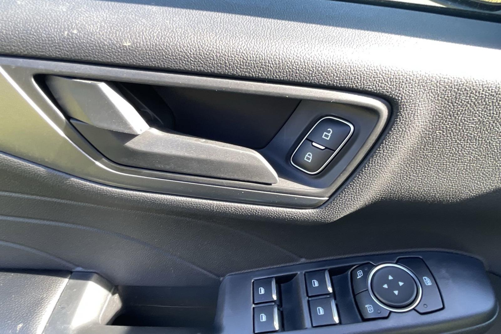 2025 Ford Escape Vehicle Photo in Belle Vernon, PA 15012