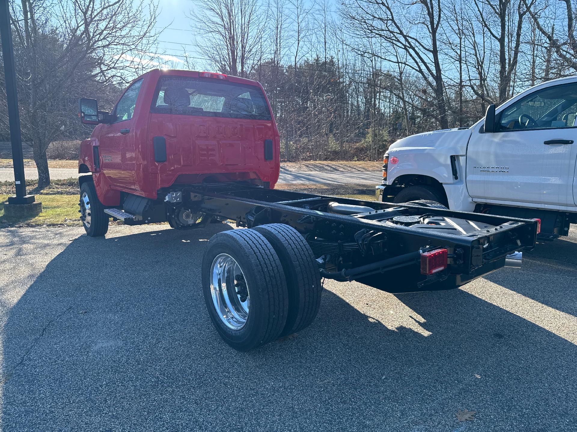 2024 Chevrolet Silverado 5500 HD Vehicle Photo in SOUTH PORTLAND, ME 04106-1997