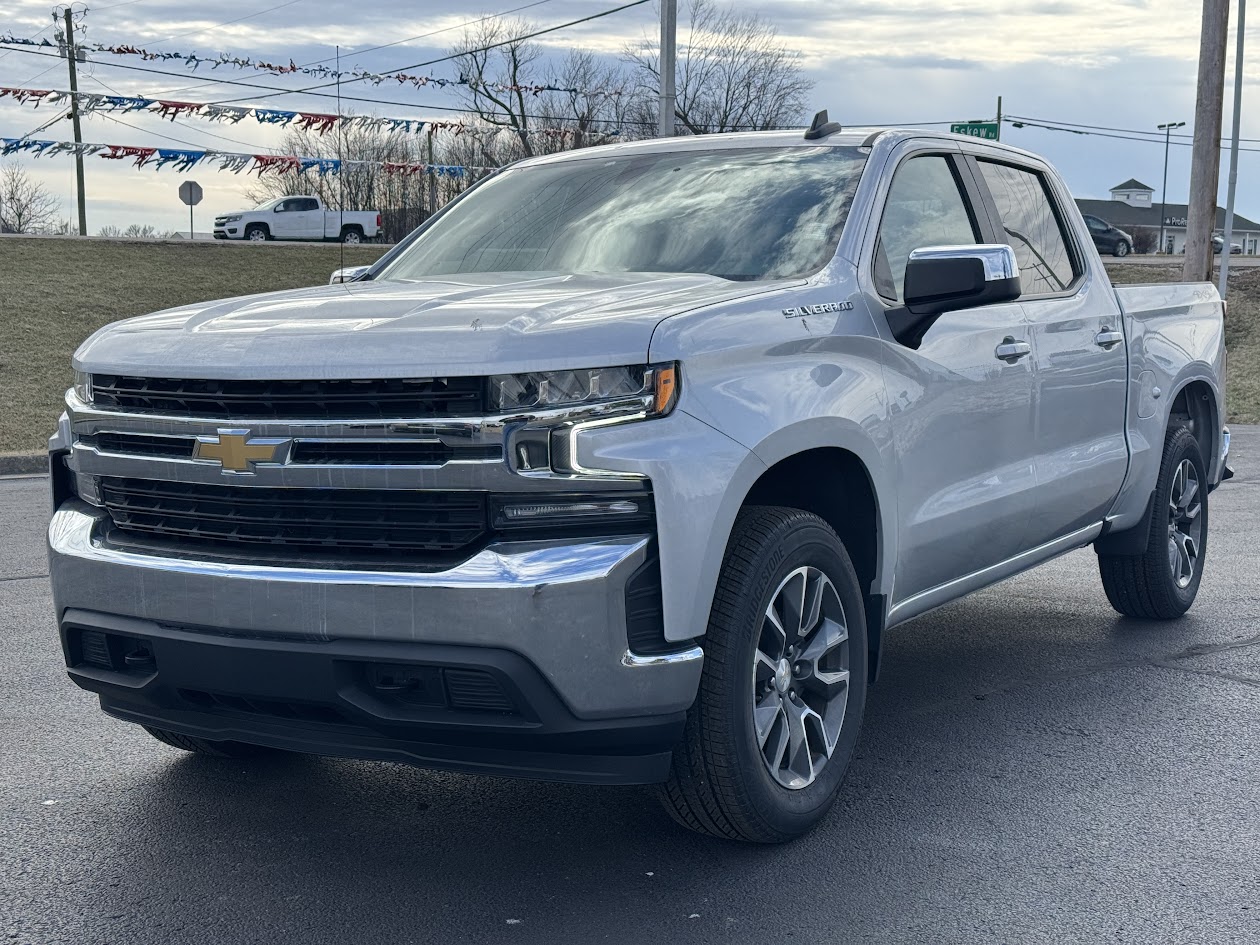 2022 Chevrolet Silverado 1500 LTD Vehicle Photo in BOONVILLE, IN 47601-9633