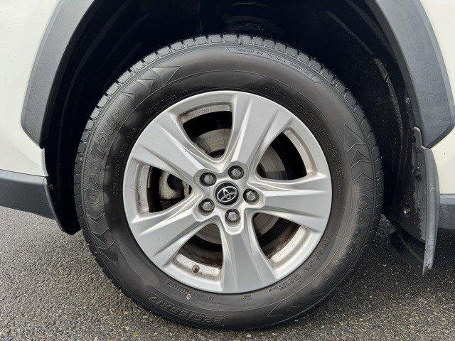 2019 Toyota RAV4 Vehicle Photo in Mechanicsburg, PA 17050-1707