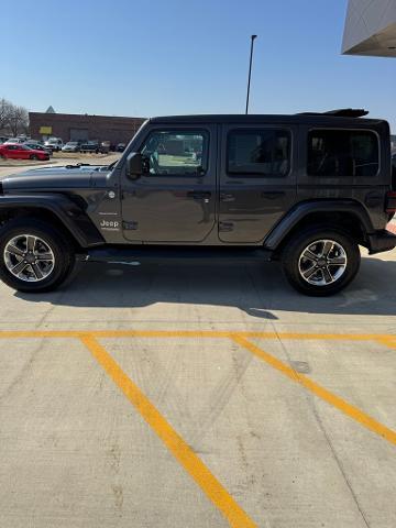 2019 Jeep Wrangler Unlimited Vehicle Photo in Peoria, IL 61615