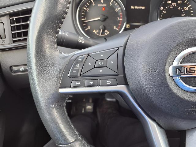 2017 Nissan Rogue Vehicle Photo in Oshkosh, WI 54904