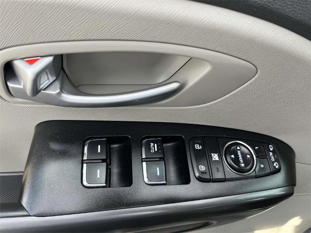 2016 Kia Sedona Vehicle Photo in ALCOA, TN 37701-3235
