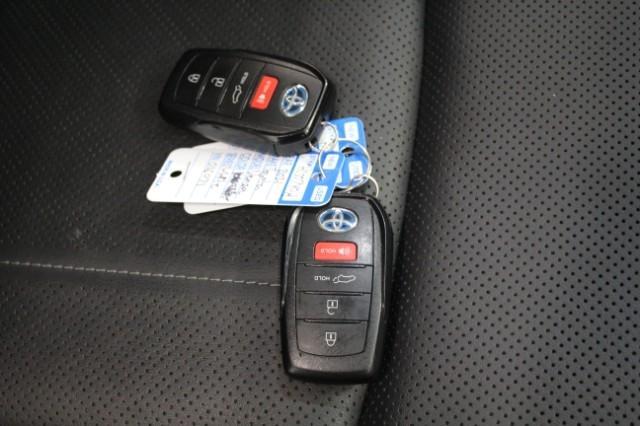 2021 Toyota Venza Vehicle Photo in Green Bay, WI 54304