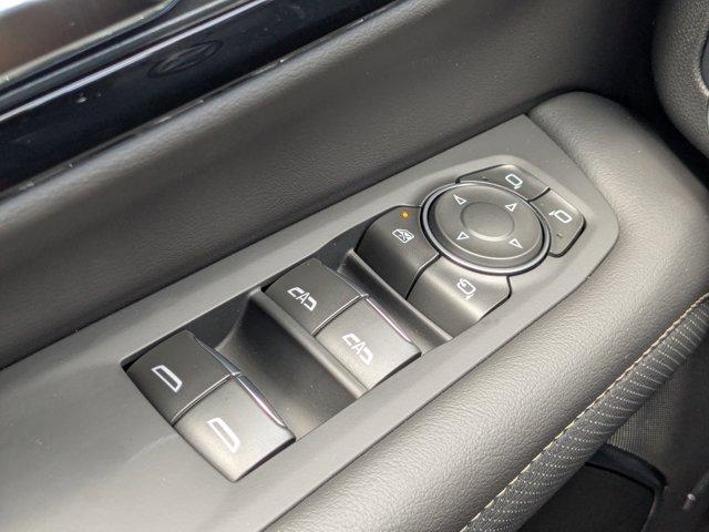 2025 Chevrolet Tahoe Vehicle Photo in BRUNSWICK, GA 31525-1881