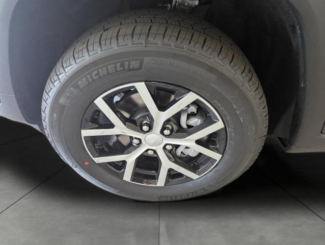 2025 Jeep Grand Cherokee Vehicle Photo in Oshkosh, WI 54901