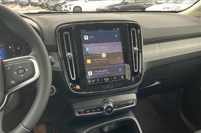 2025 Volvo XC40 Vehicle Photo in Grapevine, TX 76051