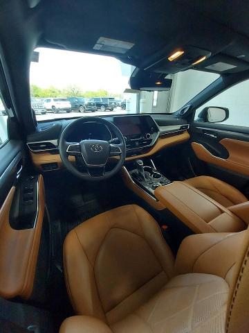 2023 Toyota Highlander Vehicle Photo in OSHKOSH, WI 54904-7811