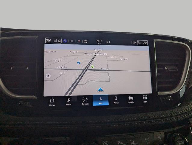 2025 Chrysler Pacifica Vehicle Photo in Oshkosh, WI 54901