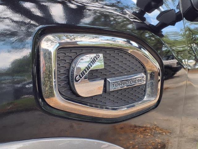2019 Nissan Titan XD Vehicle Photo in San Antonio, TX 78230-1001