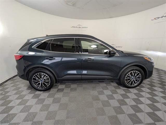 2022 Ford Escape Vehicle Photo in ENGLEWOOD, CO 80113-6708