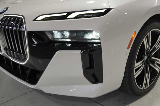 2023 BMW 760i xDrive Vehicle Photo in GRAPEVINE, TX 76051