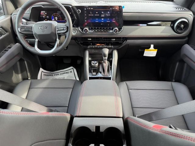 2025 Chevrolet Colorado Vehicle Photo in COLUMBIA, MO 65203-3903