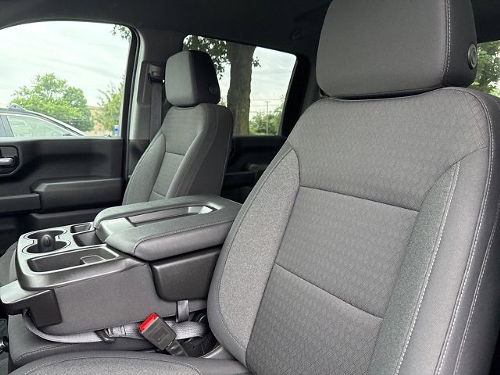 2024 Chevrolet Silverado 2500 HD Vehicle Photo in Trevose, PA 19053