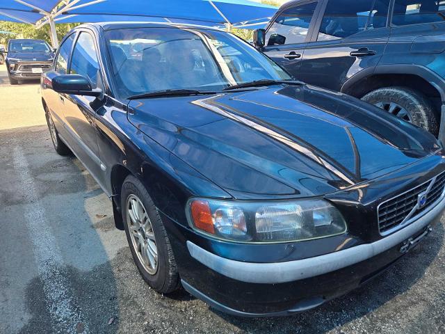 2004 Volvo S60 Vehicle Photo in DENTON, TX 76210-9321
