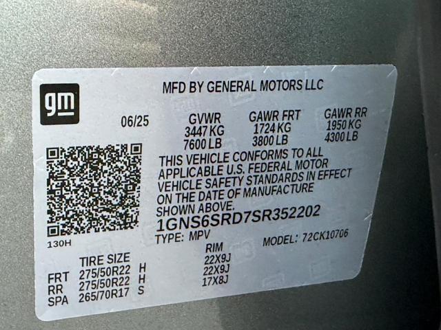 2025 Chevrolet Tahoe Vehicle Photo in COLUMBIA, MO 65203-3903