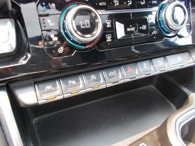 2024 GMC Sierra 1500 Vehicle Photo in LOWELL, MA 01852-4336