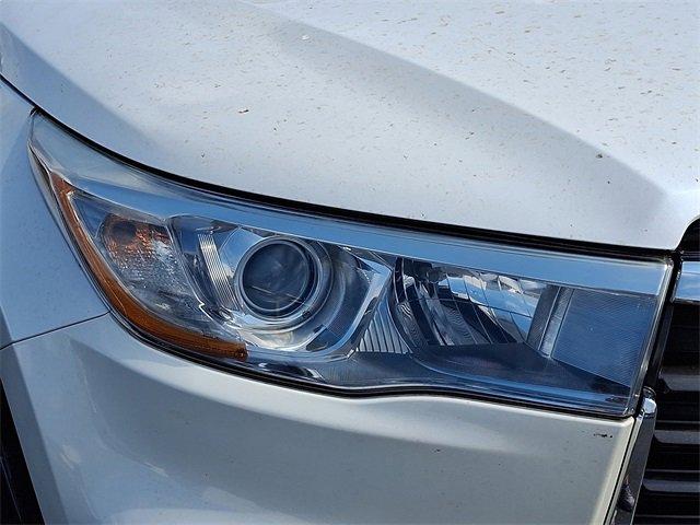 2016 Toyota Highlander Vehicle Photo in LANCASTER, PA 17601-0000