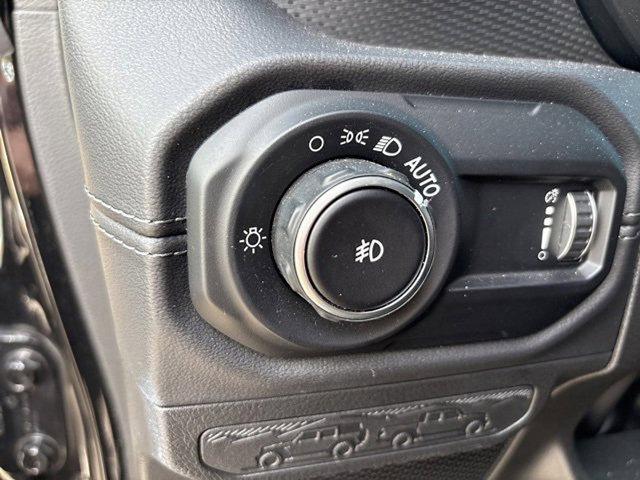 2024 Jeep Wrangler Vehicle Photo in Philadelphia, PA 19116