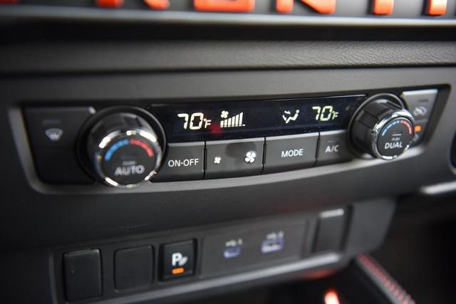 2025 Nissan Frontier Vehicle Photo in Ballwin, MO 63011